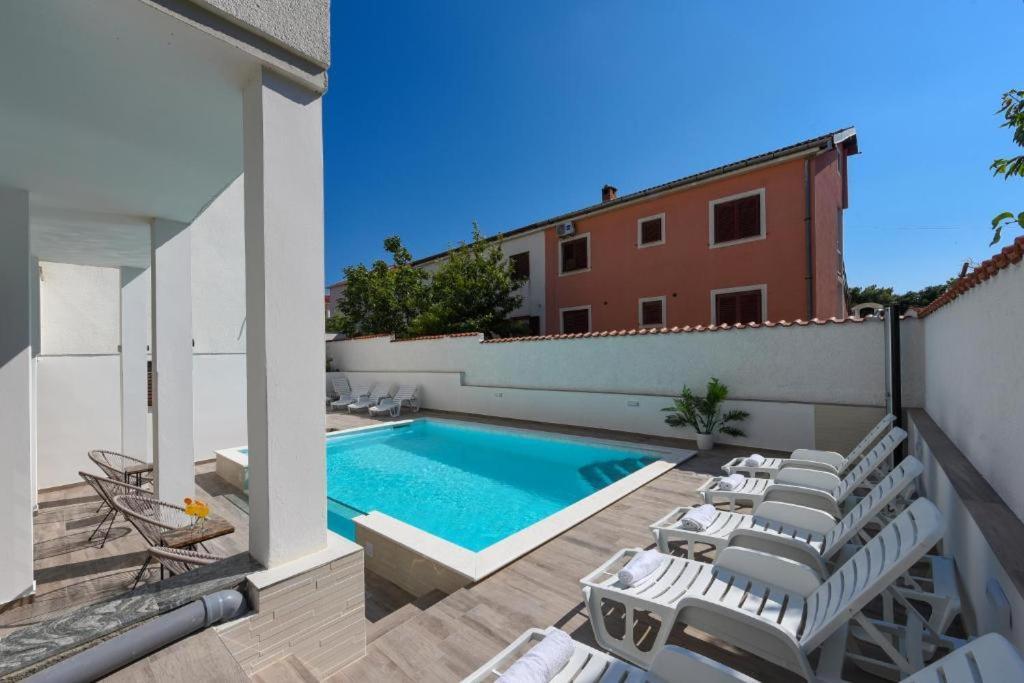 Apartments And Rooms Diana Ζαντάρ Εξωτερικό φωτογραφία